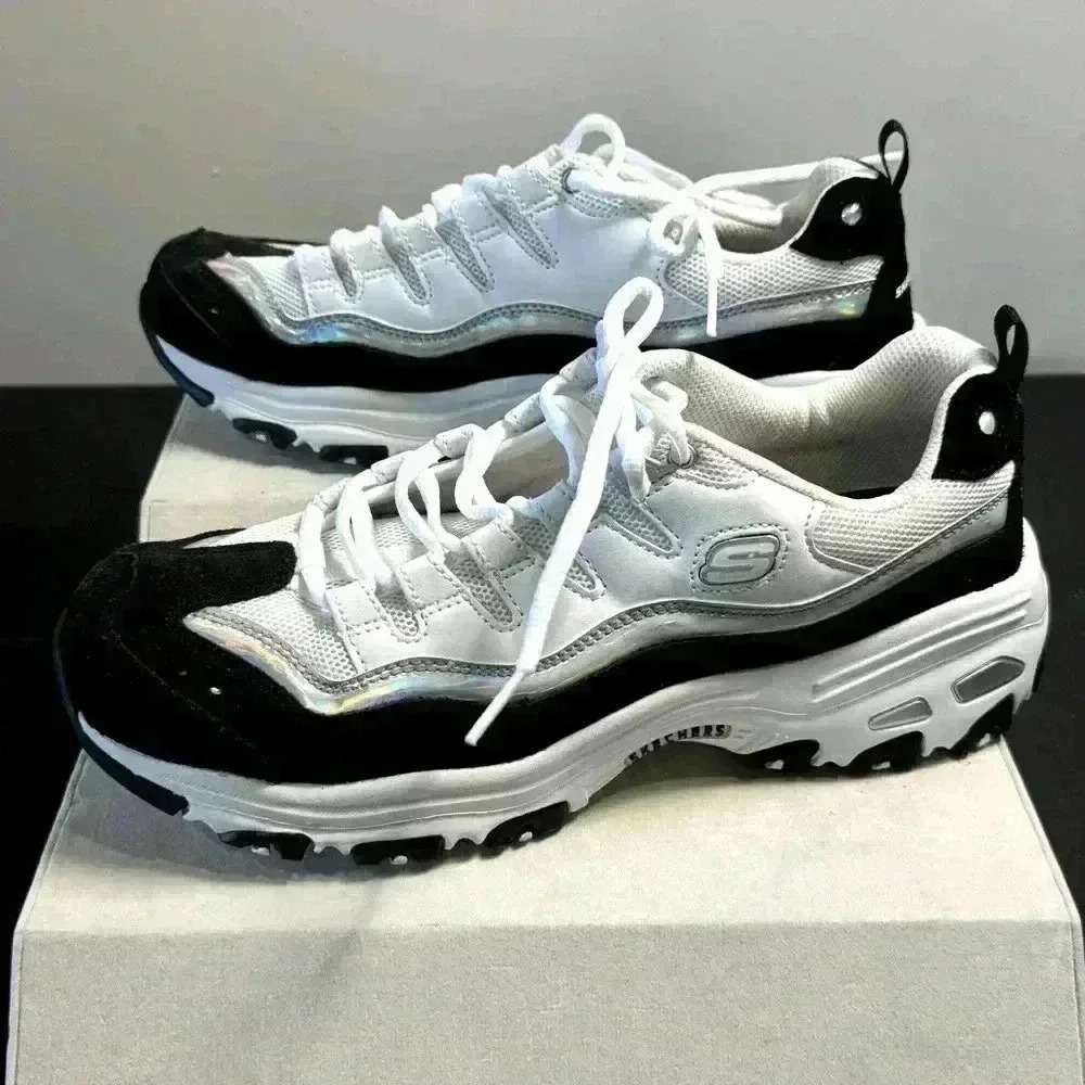 Skechers Women's Sneakers in Black and White #127
